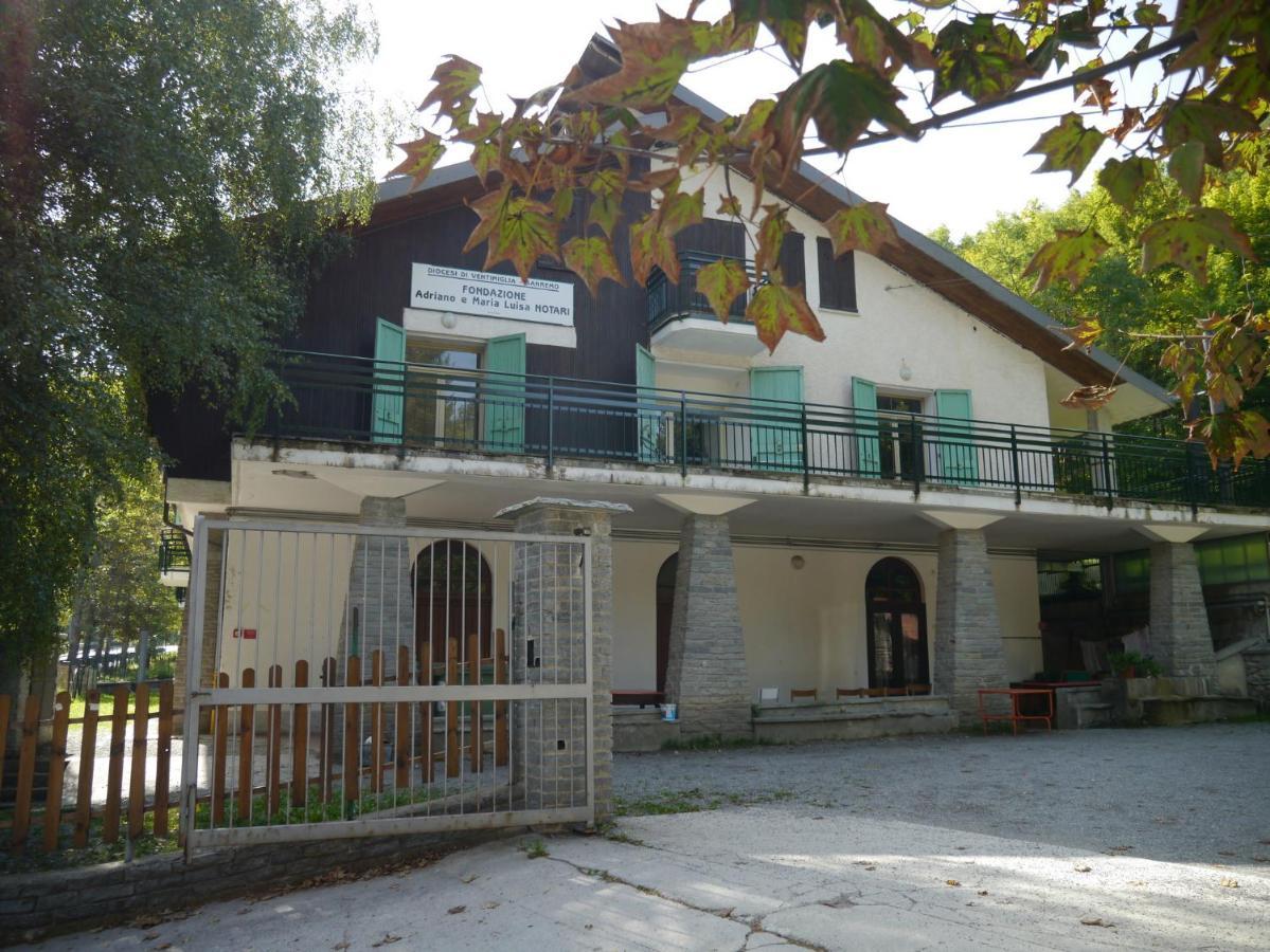 La Casa Via Del Sale Hostel Лимоне Пиемонте Екстериор снимка